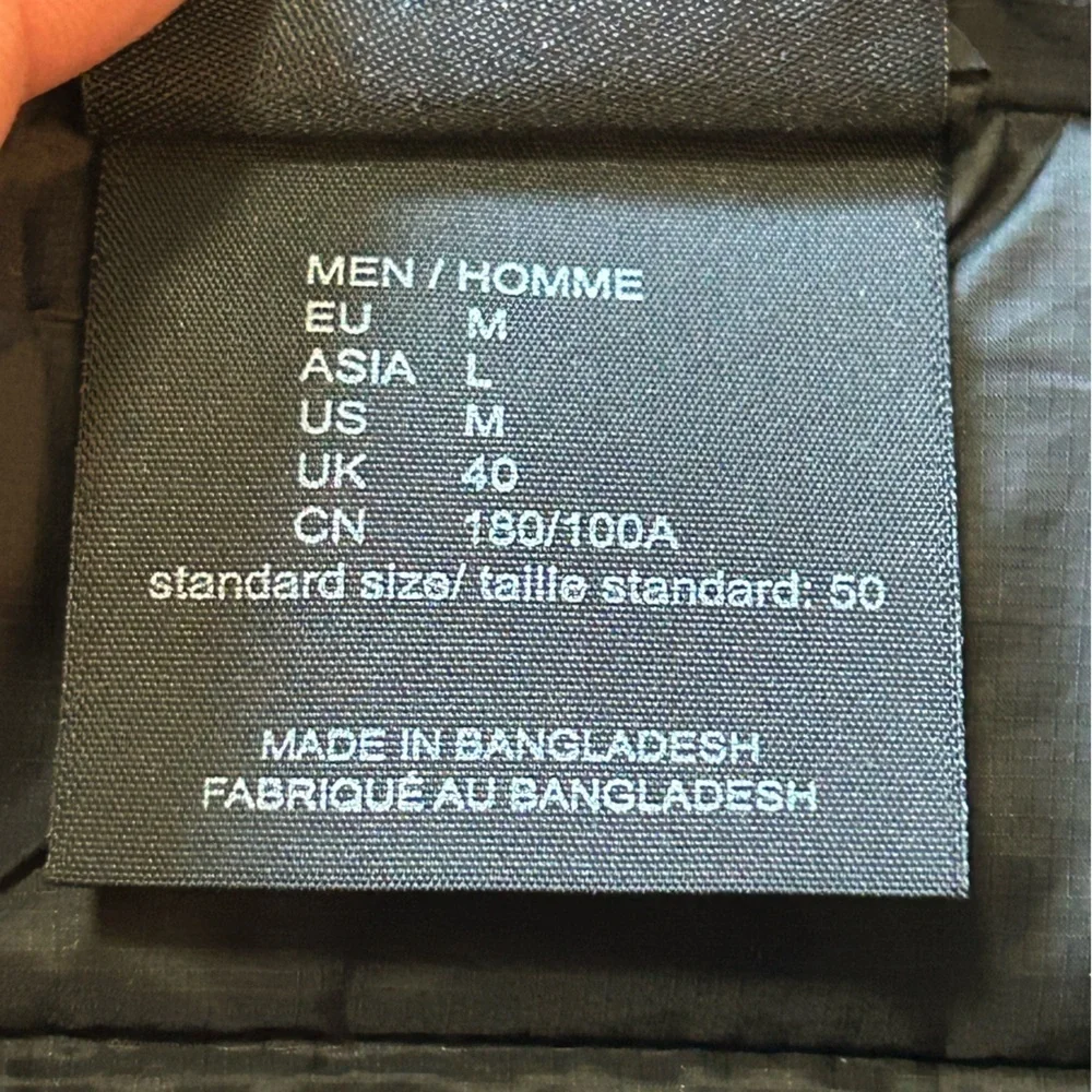 Jack Wolfskin Routeburn Pro Men's Black Puffer Jacket - Picture 12 of 12